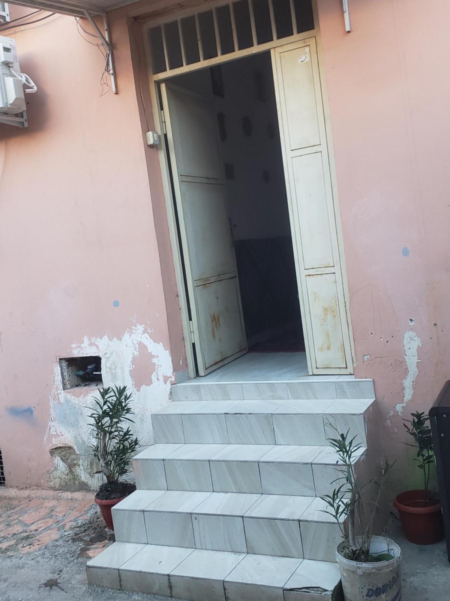 Hostel Oakland Tirana Bagian luar foto